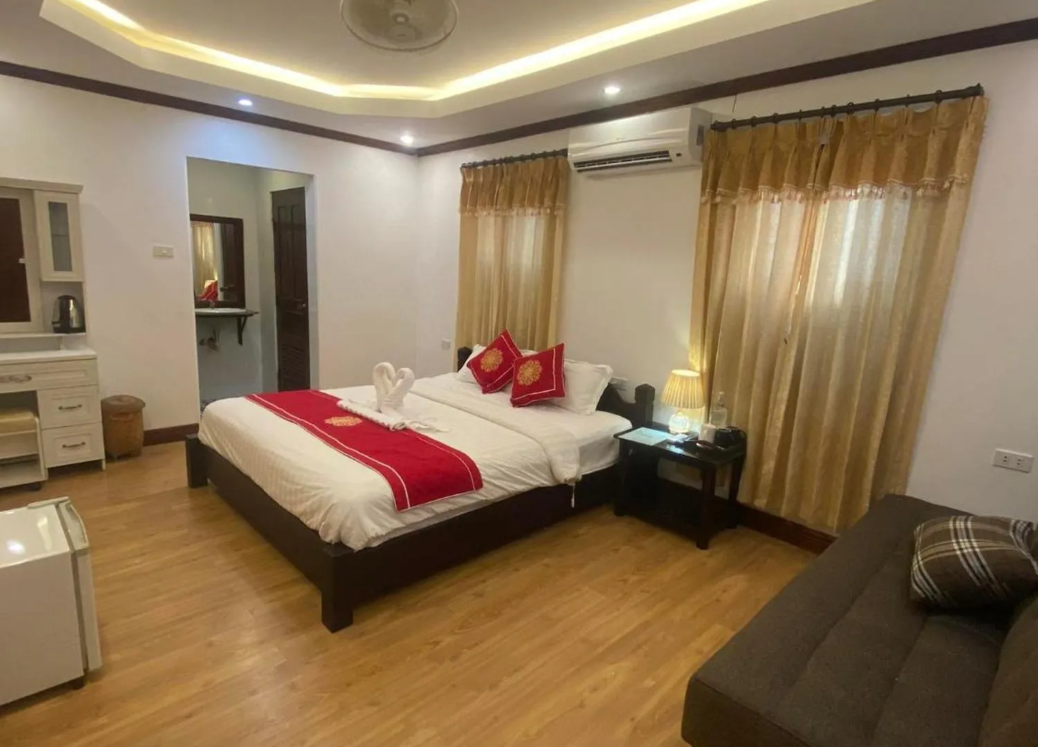 Golden Lotus Place Hotel Luang Prabang