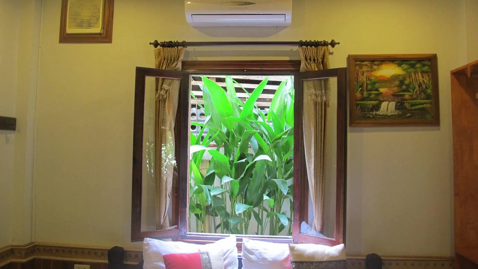 *** Guest house Golden Lotus Place Hotel Luang Prabang Laos