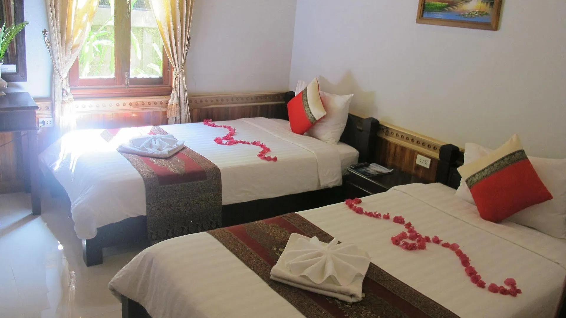 Golden Lotus Place Hotel Luang Prabang 3*,  Laos