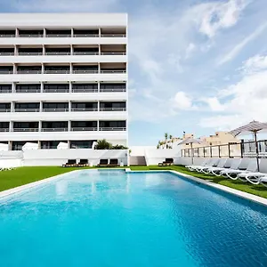rydges-plaza-cairns.queenslandhotels.net/