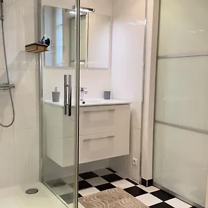 https://studio-de-charme-centre-historique-climatise.hotels-rhonealpes.com